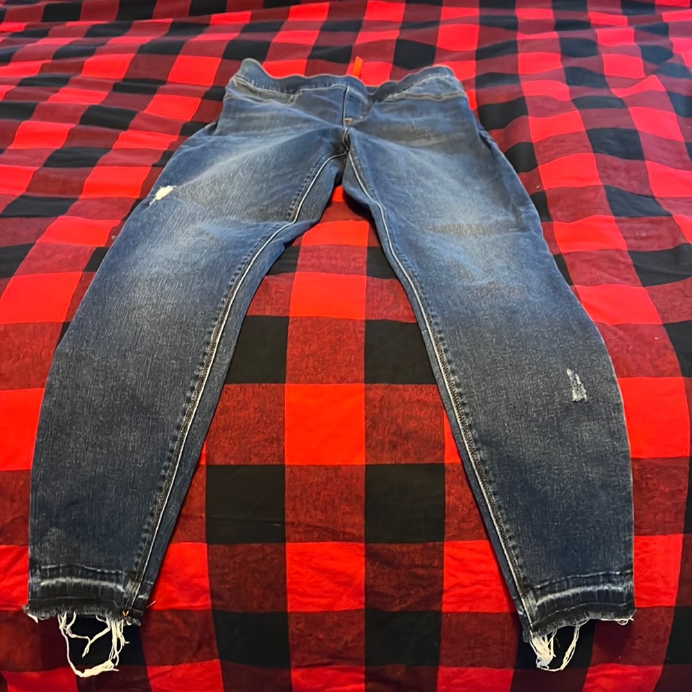 Spanx jeggings. In great condition.  Comfy!
